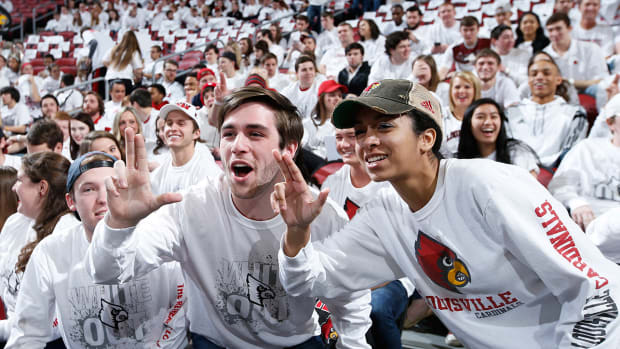 hoop-thoughts-home-court-advantage-louisville-baylor-kansas.jpg